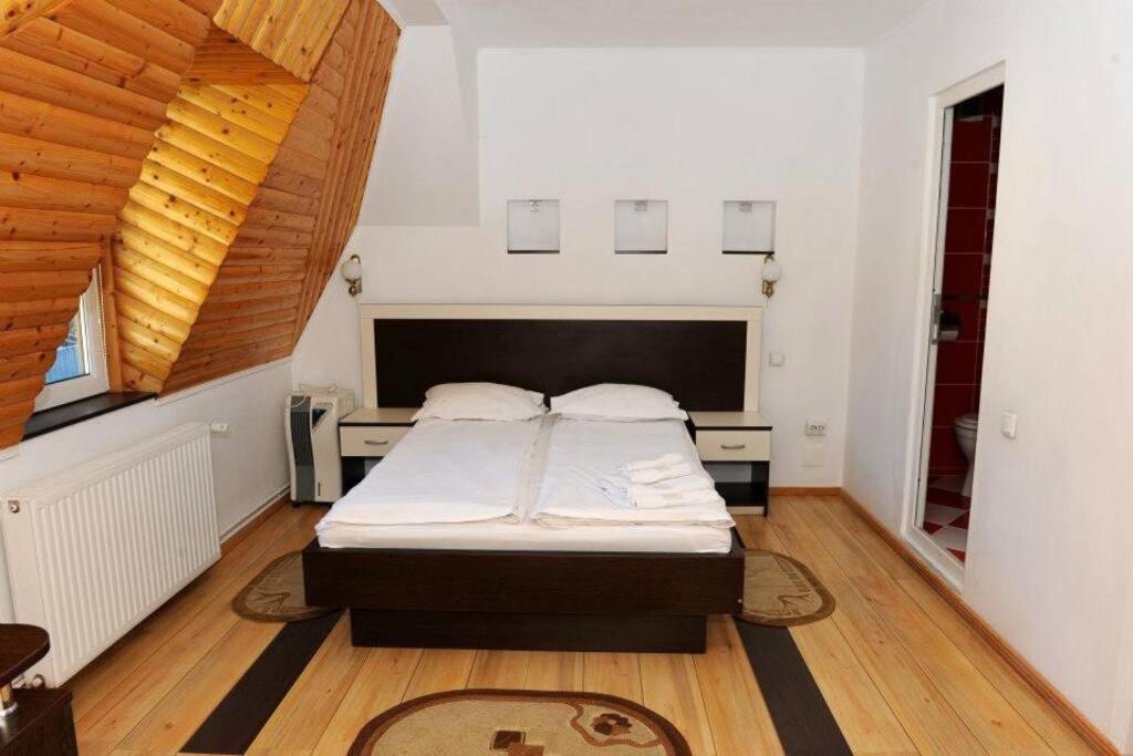 Vila Bradet Szászbuda Kültér fotó
